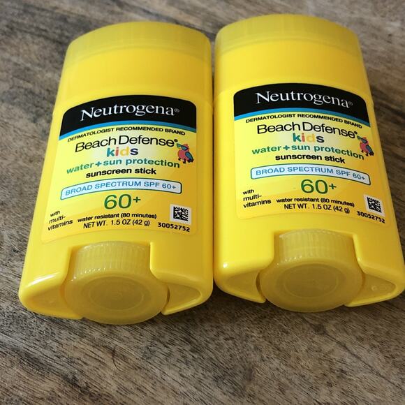 (2) Neutrogena Beach Defense Kids SPF 60+ Sunscreen Stick 1.5 oz each - Exp 9/26 - Picture 6 of 6